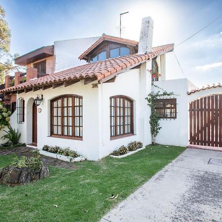 Chalet en Barrio Parque Mar del Plata Extérieur photo